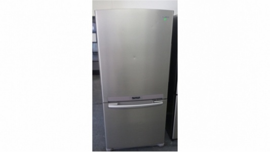 SAMSUNG 33" STAINLESS STEEL BOTTOM MOUNT REFRIGERATOR   *OUT OF STOCK*