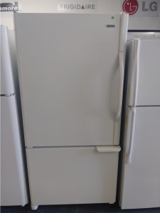 KENMORE 33" WHITE BOTTOM MOUNT REFRIGERATOR *OUT OF STOCK*