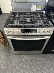 PRE-OWNED SAMSUNG 5-BURNER SLIDE IN GAS RANGE WITH GRIDDLE STAINLESS STEEL 30"