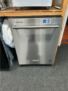 NEW KITCHENAID STAINLESS STEEL 24'' DISHWASHER WITH 3RD RACK TOP CONTROLS