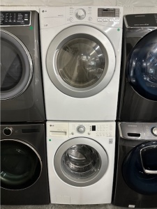 PRE-OWNED LG FRONT LOAD WASHER AND GAS DRYER SET WHITE