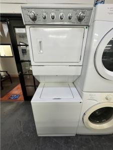 PRE-OWNED MAYTAG TOP LOADING LAUNDRY CENTER 27