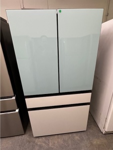 NEW Samsung Bespoke 28.8-cu ft 4-Door Smart French Door Refrigerator with Dual Ice Maker  
