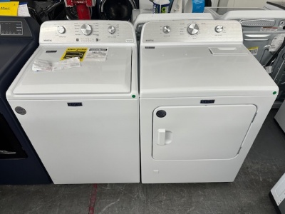 NEW-Maytag 4.5-cu ft High Efficiency Agitator Top-Load Washer & Gas Dryer Set  (White)    