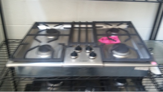BOSCH STAINLESS STEEL 4 BURNER GAS RANGE   *OUT OF STOCK*