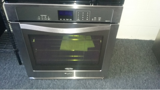 WHIRLPOOL STAINLESS STEEL SINGLE WALL OVEN 220V ELECTRIC *OUT OF STOCK*