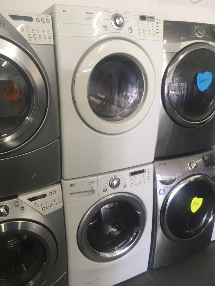 LG TROMM FRONT LOADING STEAM WASHER AND GAS DRYER *OUT OF STOCK* Kimo