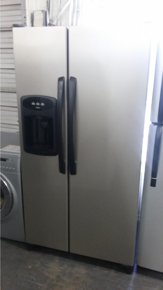 MAYTAG PERFORMA SATINA SIDE BY SIDE 36" REFRIGERATOR *OUT OF STOCK