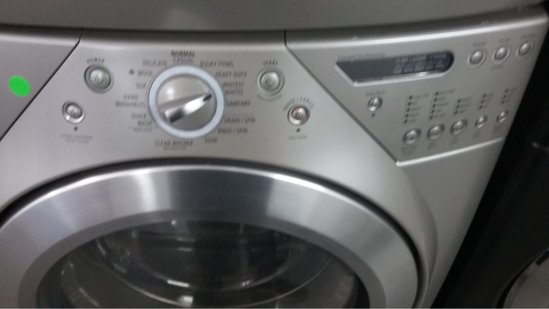 WHIRLPOOL DUET SILVER FRONT LOAD WASHER W/ GAS DRYER SET *OUT OF STOCK