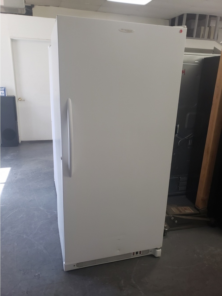 FRIGIDAIRE WHITE UPRIGHT 32'' COMMERCIAL FREEZER - Kimo's Appliances ...