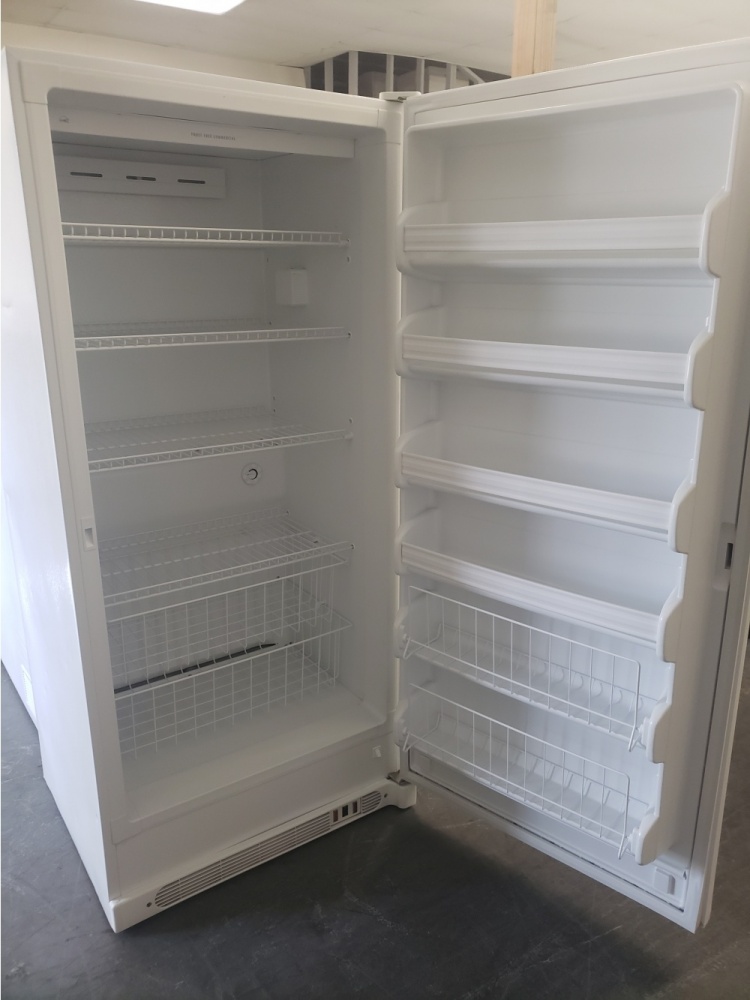 FRIGIDAIRE WHITE UPRIGHT 32'' COMMERCIAL FREEZER - Kimo's Appliances Van  Nuys