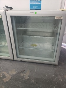 COMMERCIAL SMALL FREEZER 24