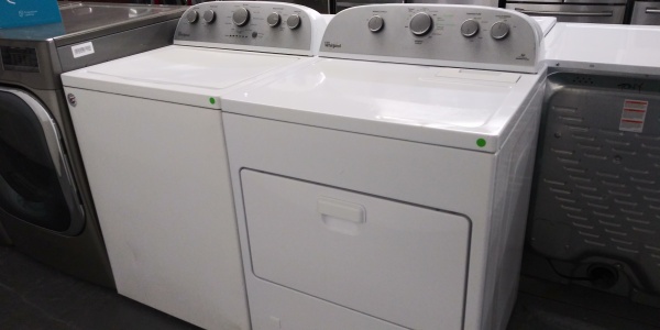 WHIRLPOOL WHITE TOP LOAD WASHER W/GAS DRYER SET  ****OUT OF STOCK****