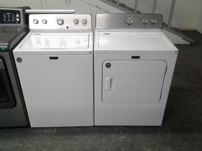 MAYTAG WHITE TOP LOAD WASHER & GAS DRYER SET ***OUT OF STOCK***