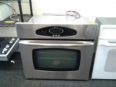MAYTAG 30" WIDE 220V ELECTRIC WALL OVEN 