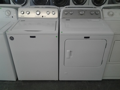 MAYTAG HE WHITE TOP LOAD WASHER/GAS DRYER SET ***OUT OF STOCK***