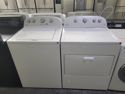 WHIRLPOOL TOP LOAD WASHER & GAS DRYER SET