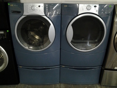 KENMORE ELITE BLUE HE FRONT LOAD WASHER/GAS DRYER ON PEDISTALS ***OUT OF STOCK***