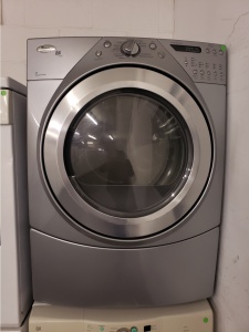 WHIRLPOOL GREY GAS DRYER WITH STEAM 