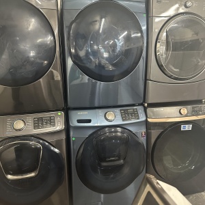 SAMSUNG GREY FRONT LOAD WASHER AND GAS DRYER SET 