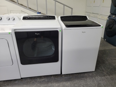 WHIRLPOOL CABRIO TOP LOAD WASHER AND GAS DRYER SET