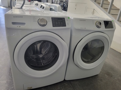 SAMSUNG FRONT LOAD WASHER AND GAS DRYER SET 