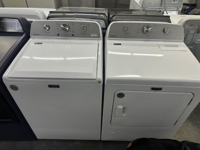 PRE-OWNED KENMORE TOP LOAD WASHER AND ELECTRIC DRYER SET 