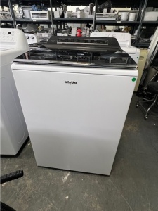  NEW Samsung 7.5-cu ft Reversible Side Swing Door Stackable Gas Dryer (White)