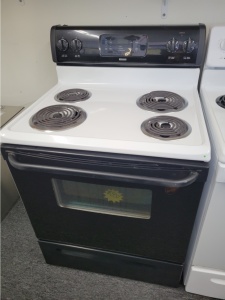 KENMORE BLACK AND WHITE 4 BURNER COIL TOP 30