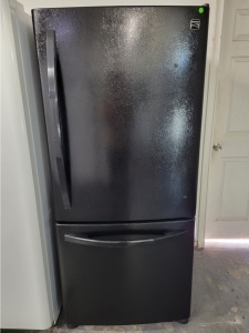 Single Door Bottom Freezer