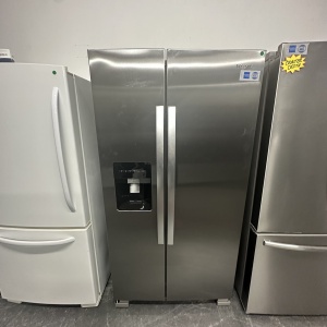 NEW Whirlpool 24.6-cu ft Side-by-Side Refrigerator with Ice Maker (Fingerprint Resistant Stainless S