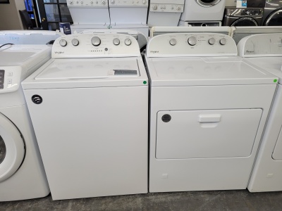 WHIRLPOOL HIGH EFFICIENCY TOP LOAD WASHER AND GAS DRYER SET 