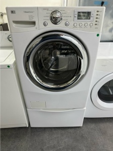 LG FRONT LOAD WASHER AND GAS DRYER SET   ***OUT OF STOCK***