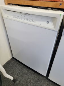 GE ADORA WHITE DISHWASHER 24'' BUILT IN ***OUT OF STOCK***