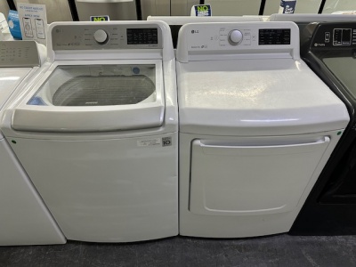 MAYTAG BRAVOS HIGH EFFIENCY TOP LOAD WASHER AND ELECTRIC DRYER SET   