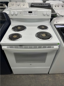 PRE-OWNED FRIGIDAIRE BLACK 4-BURNER GAS RANGE 30" FREESTANDING