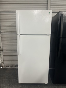 30" White GE Top Mount Fridge***OUT OF STOCK***