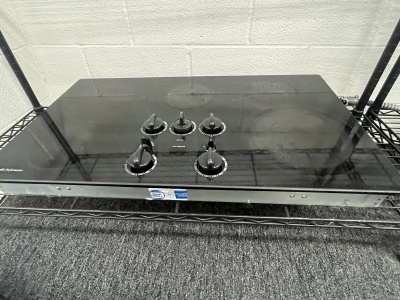 GE PROFILE 5 BURNER BLACK COOK TOP