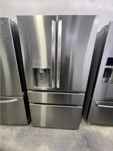 NEW- LG Standard Depth MAX 28.6-cu ft 4-Door Smart French Door Refrigerator 