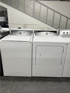Kenmore Top Load Washer and Gas Dryer 