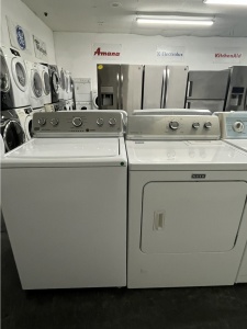 Maytag Top Load Washer with Gas Dryer Set