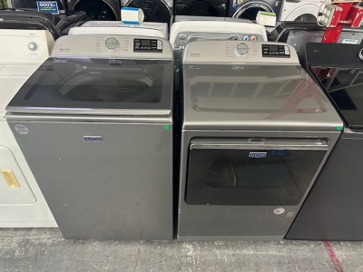 New-Maytag Smart Capable 5.2-Cu Ft Agitator Smart Top-Load Washer & PRE-OWNED 7.4cuft. GAS Dryer Set