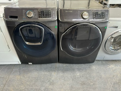 PRE-OWNED SAMSUNG FRONT LOAD STEAM WASHER AND STEAM GAS DRYER SET GRAPHITE
