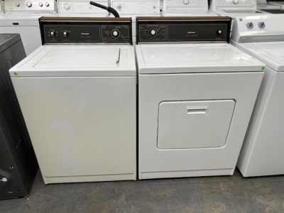 PRE-OWNED KENMORE 70 SERIES  AGITATOR  WASHER & ELECTRIC  DRYER SET  (OLD SCHOOL)
