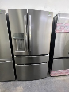 NEW-Frigidaire Counter-Depth 21.5-Cu. Feet 4 -Door French Door Refrigerator with Ice Maker 
