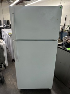 PRE-OWNED TOP MOUNT KENMORE REFRIGERATOR 30" (WHITE)