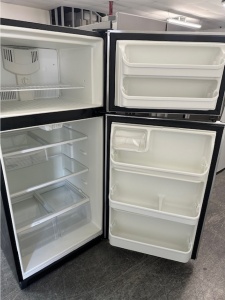 Kim's Appliances Top Freezer