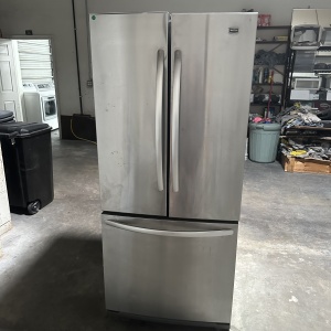 MAYTAG STAINLESS STEEL FRENCH DOOR BOTTOM FREEZER