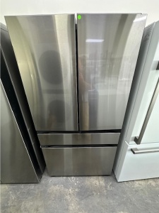 NEW-Samsung Bespoke 28.8-cu ft 4-Door Smart French Door Refrigerator with Dual Ice Maker 