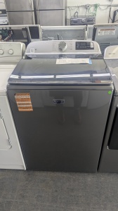 New-Maytag Smart Capable 5.2-cu ft High Efficiency Agitator Top-Load Washer 